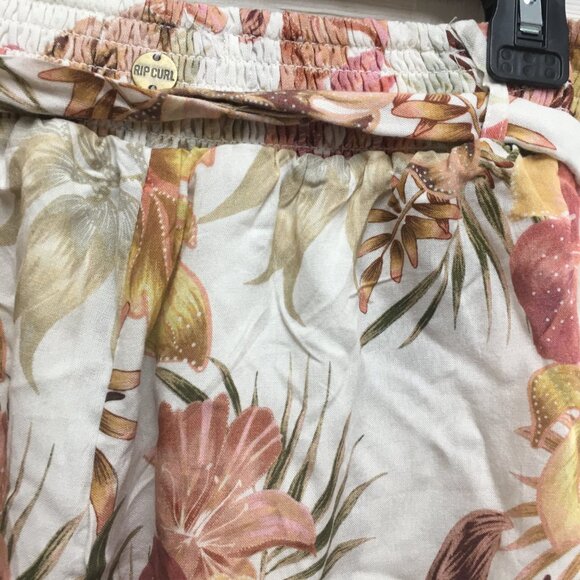 NWT rip curl white floral high waist shorts size medium - Picture 11 of 12